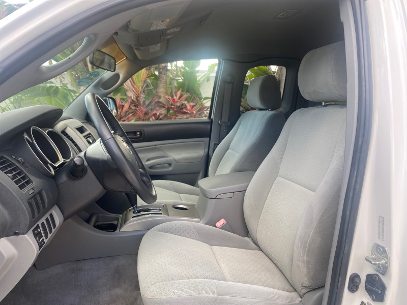 2005 Toyota Tacoma LOW MILES 58,735 X CAB in , 