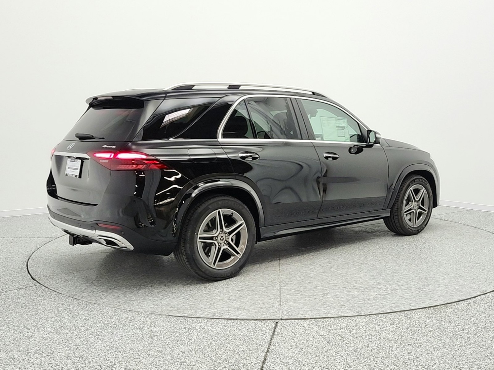 New 2026 Black Mercedes-Benz GLE 450 4MATIC® SUV image 5