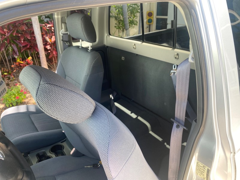 2002 Nissan Frontier 2WD XE XCAB 5 SPD AC 4 CYL in ,