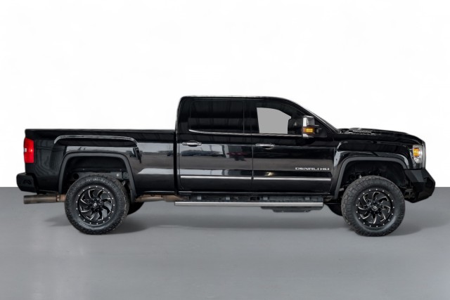 2017 GMC Sierra 2500HD Denali 5