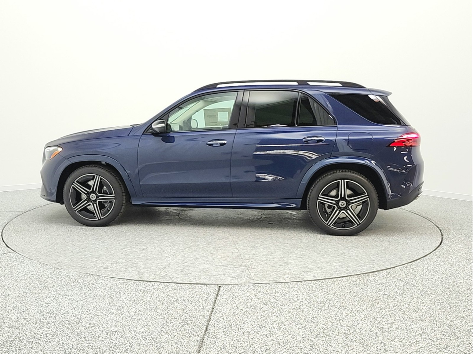 New 2026 Twilight Blue Metallic Mercedes-Benz GLE 450e image 8