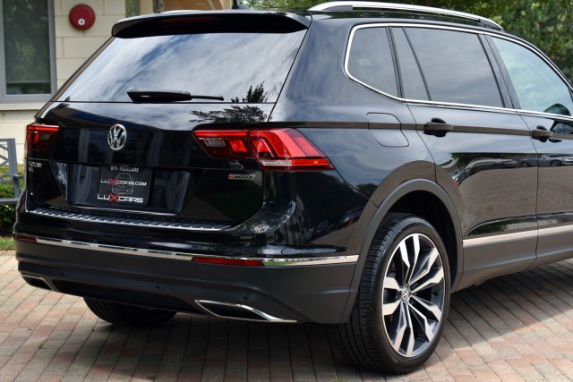 2020 Volkswagen Tiguan One Owner Heated Front Seats Side Steps Rear Camera Blind Spot MSRP $35,785 12