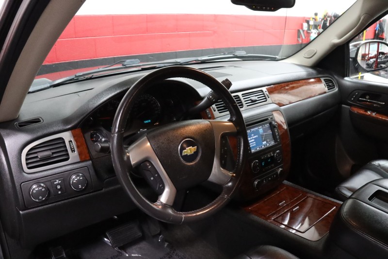 2011 Chevrolet Avalanche 4WD LTZ 4DR Truck in , 