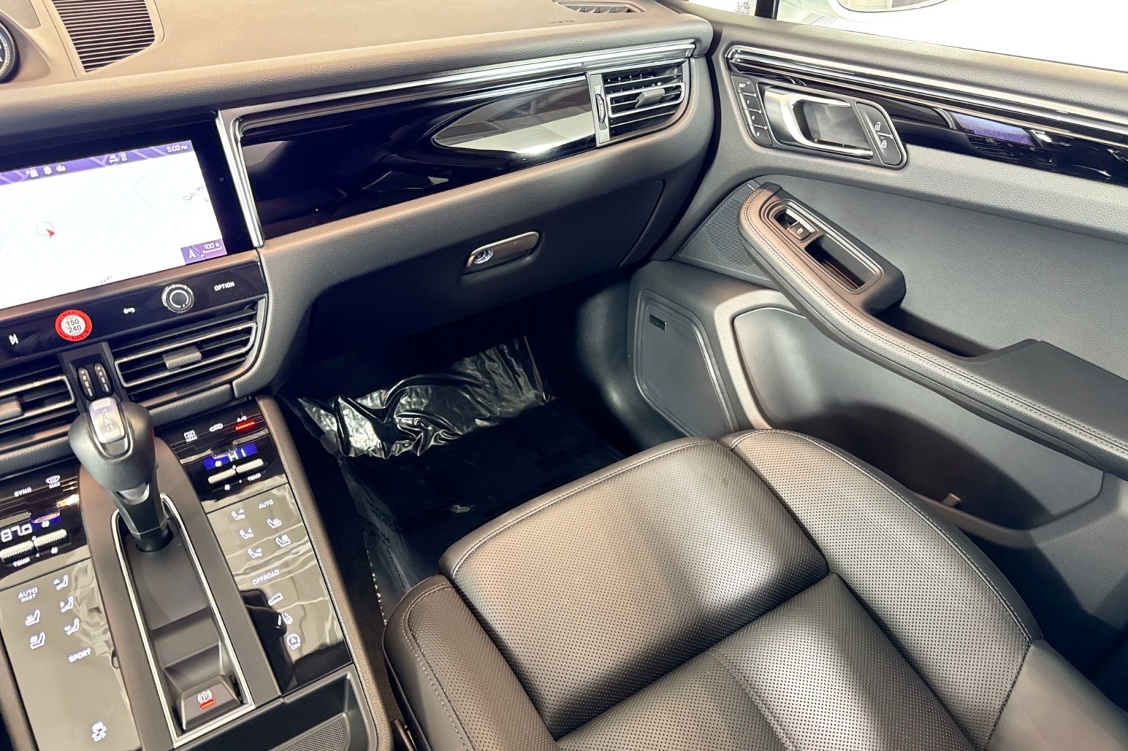 Used 2024 White Porsche T image 21