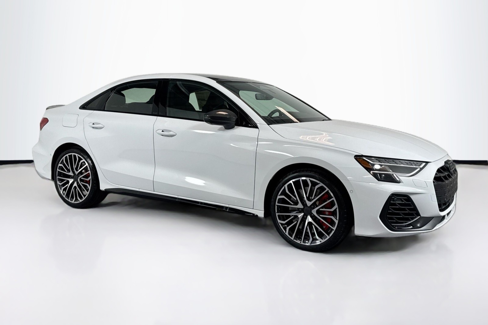 New 2026 Glacier White Metallic Audi quattro image 3