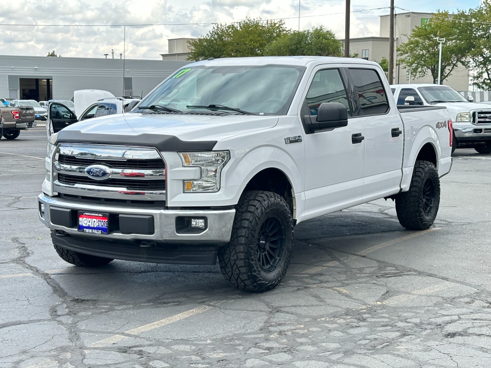 2017 Ford F-150 XLT 14