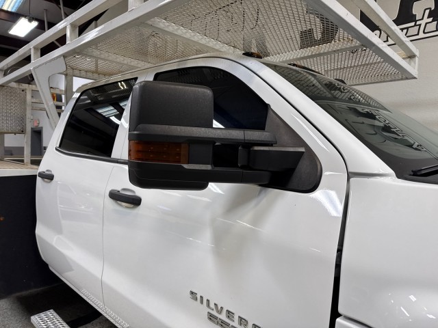 2020 Chevrolet Silverado MD 5500 Duramax RWD Utility/ Service Bed in , 