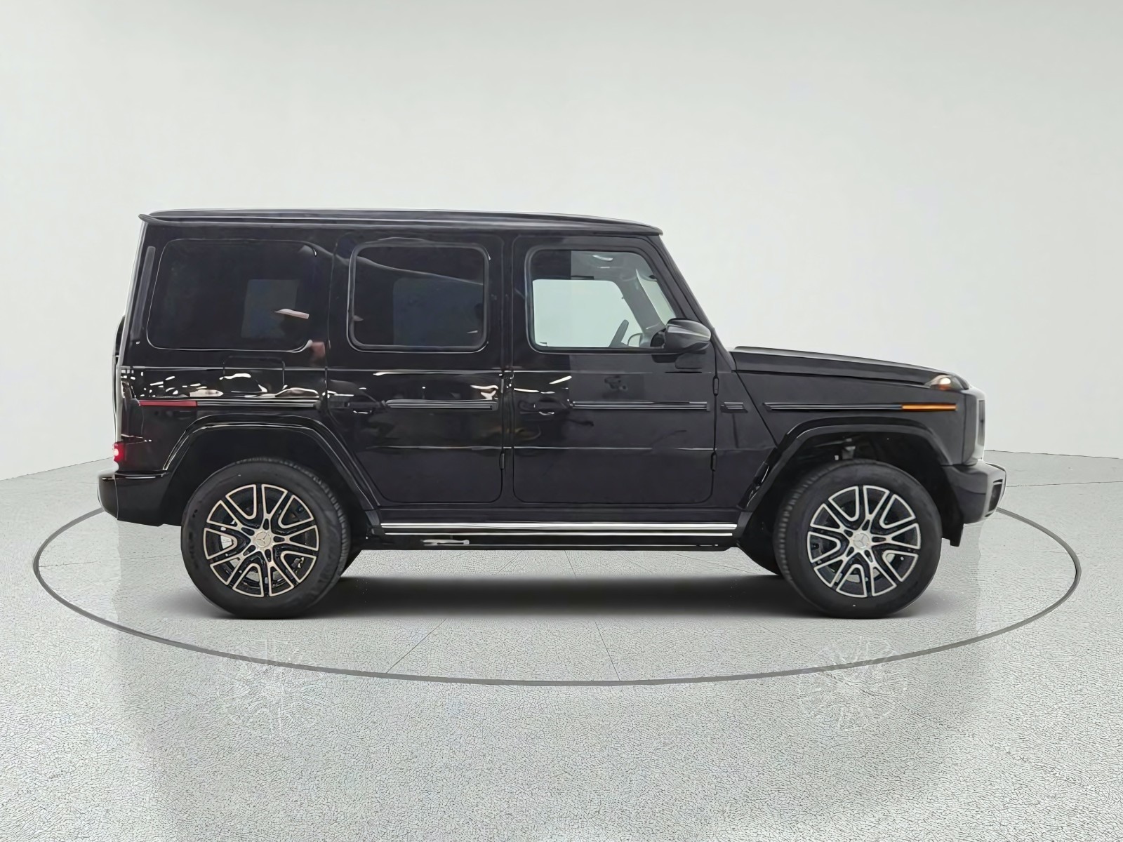 New 2027 Obsidian Black Metallic Mercedes-Benz G 580e SUV image 4