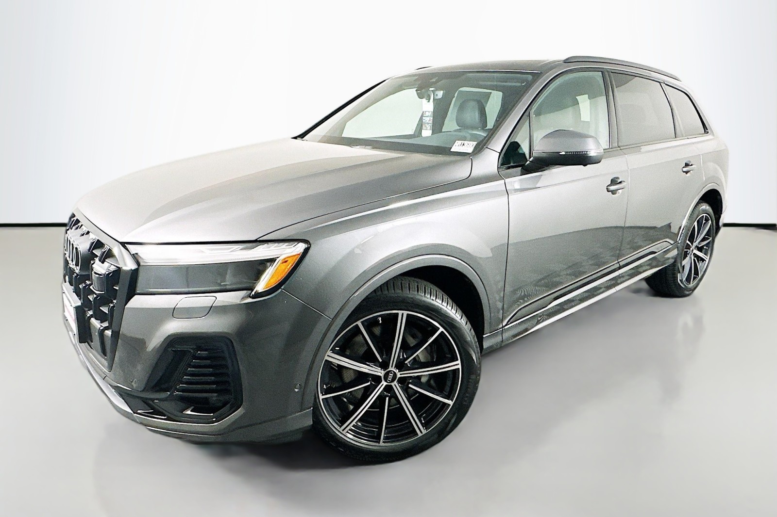2026 Audi Q7 Premium Plus