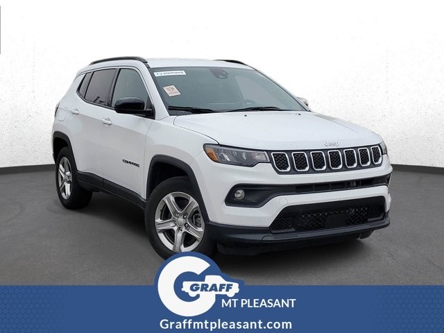  2024 Jeep Compass Latitude 4WD   