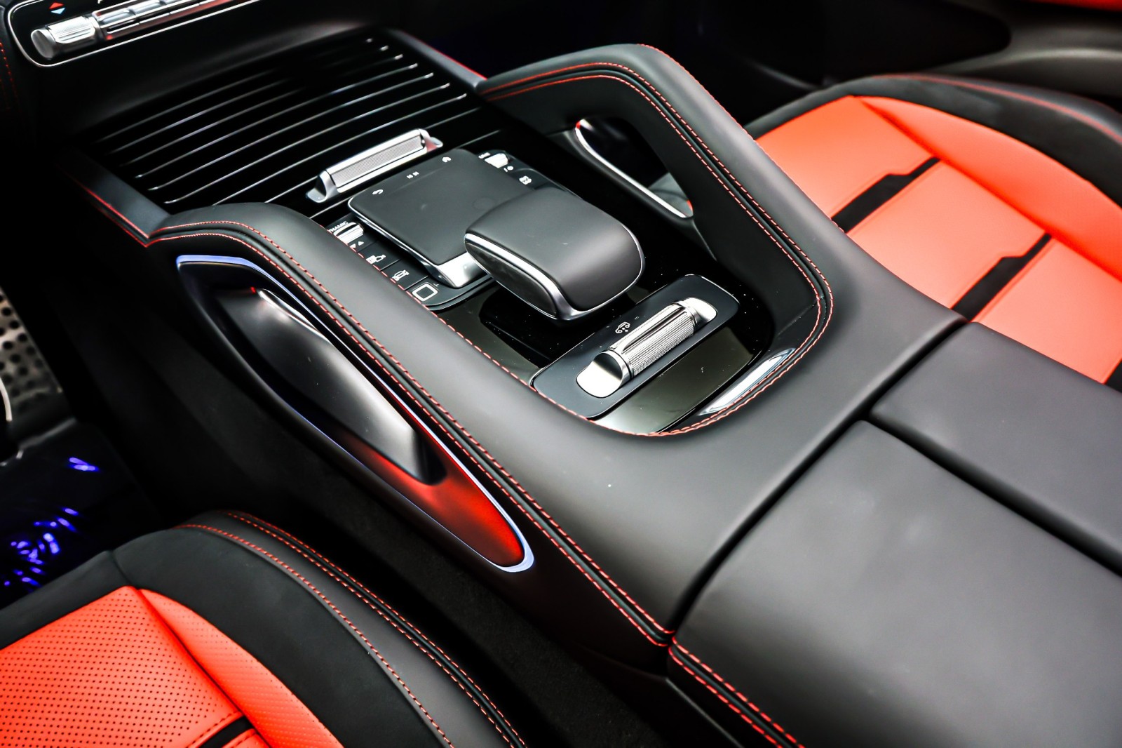 Used 2026 Obsidian Black Metallic Mercedes-Benz AMG® GLE 53 4MATIC+ Coupe image 6