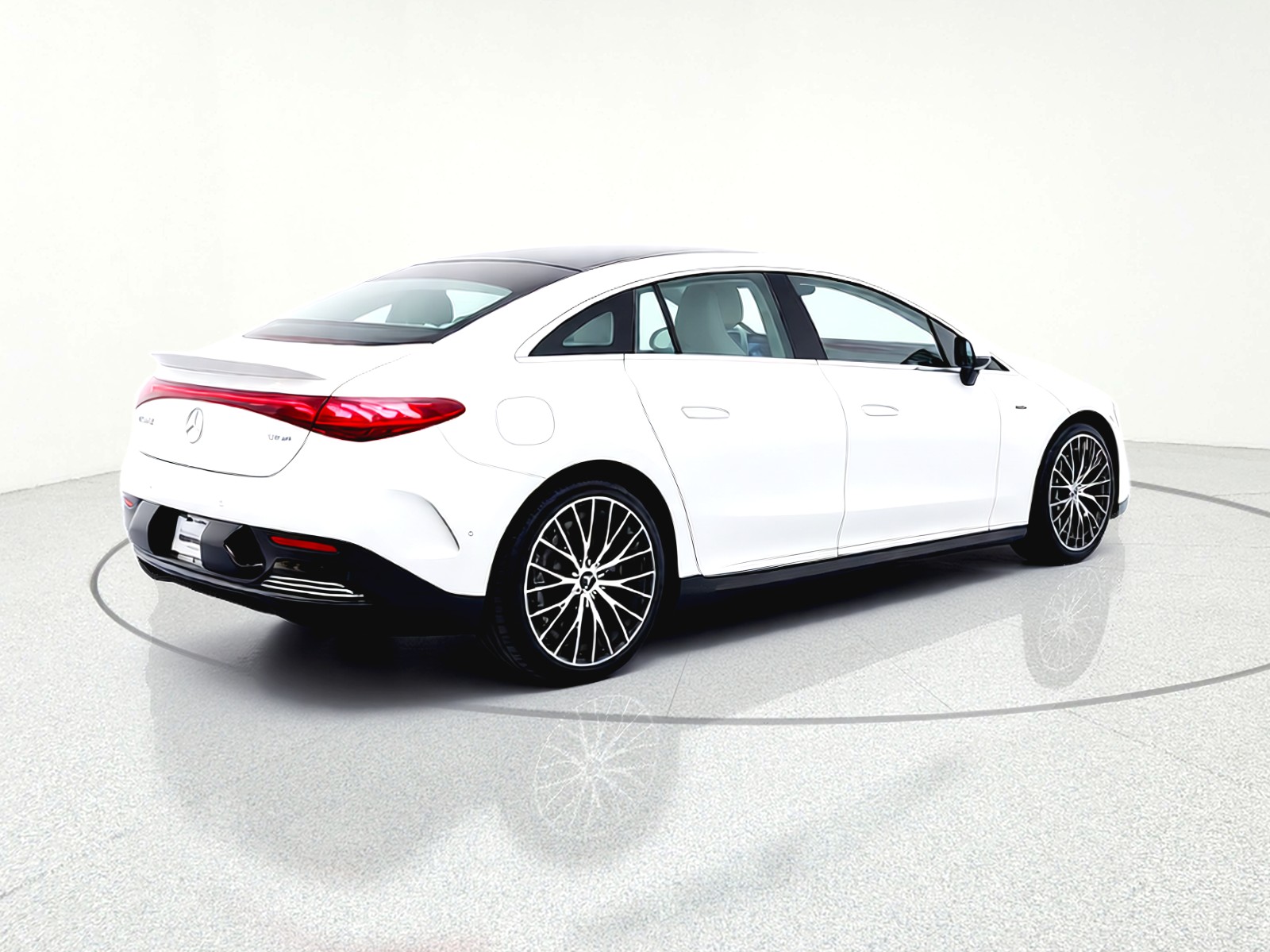 Used 2023 MANUFAKTUR Moonlight White Metallic Mercedes-Benz AMG® EQE 4MATIC+ Sedan image 16