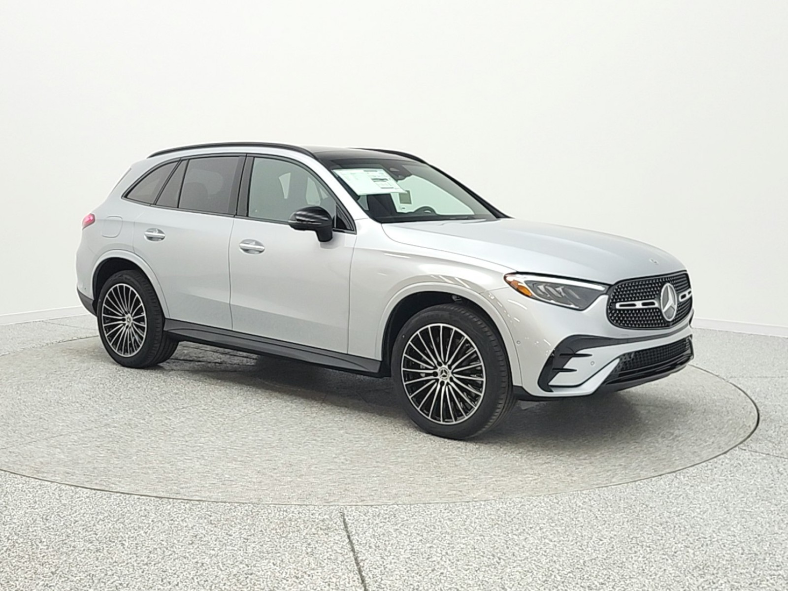 New 2026 Cirrus Silver Metallic Mercedes-Benz GLC 300 image 3