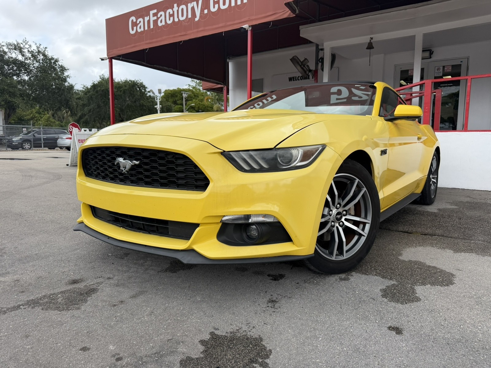 2016 Ford Mustang - $12,977