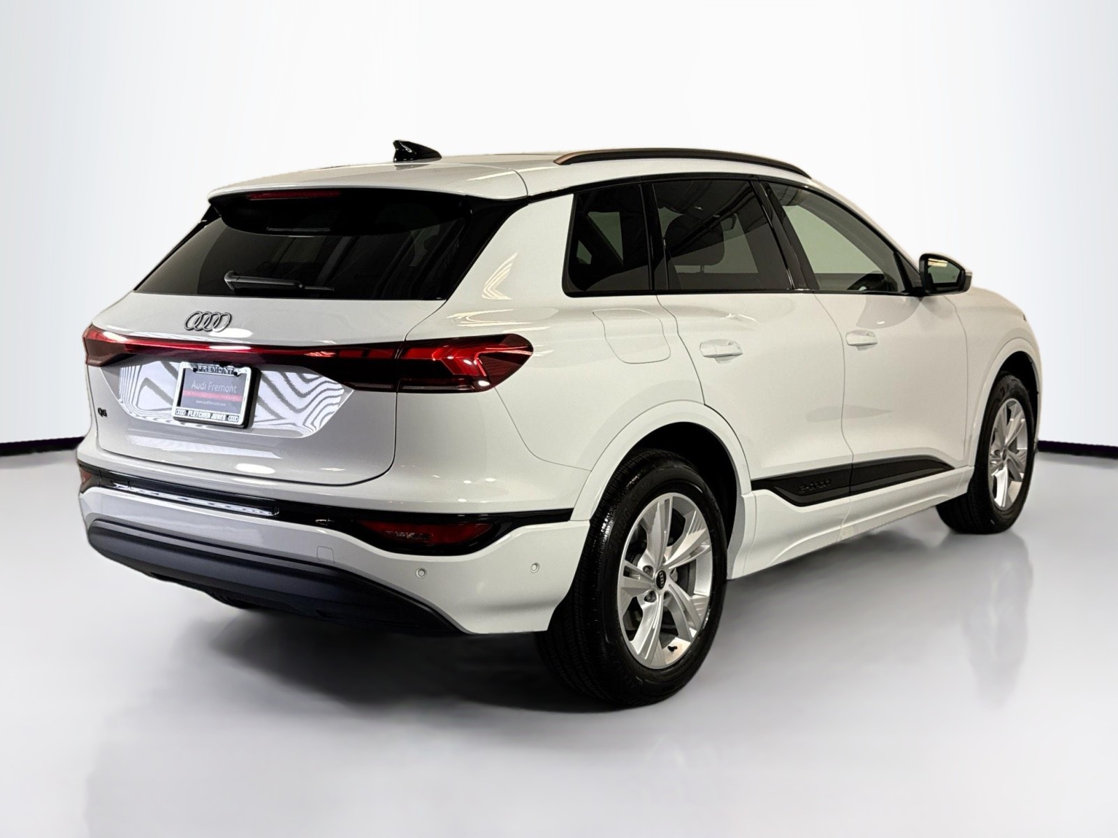 Used 2025 Glacier White Metallic Audi Premium image 5