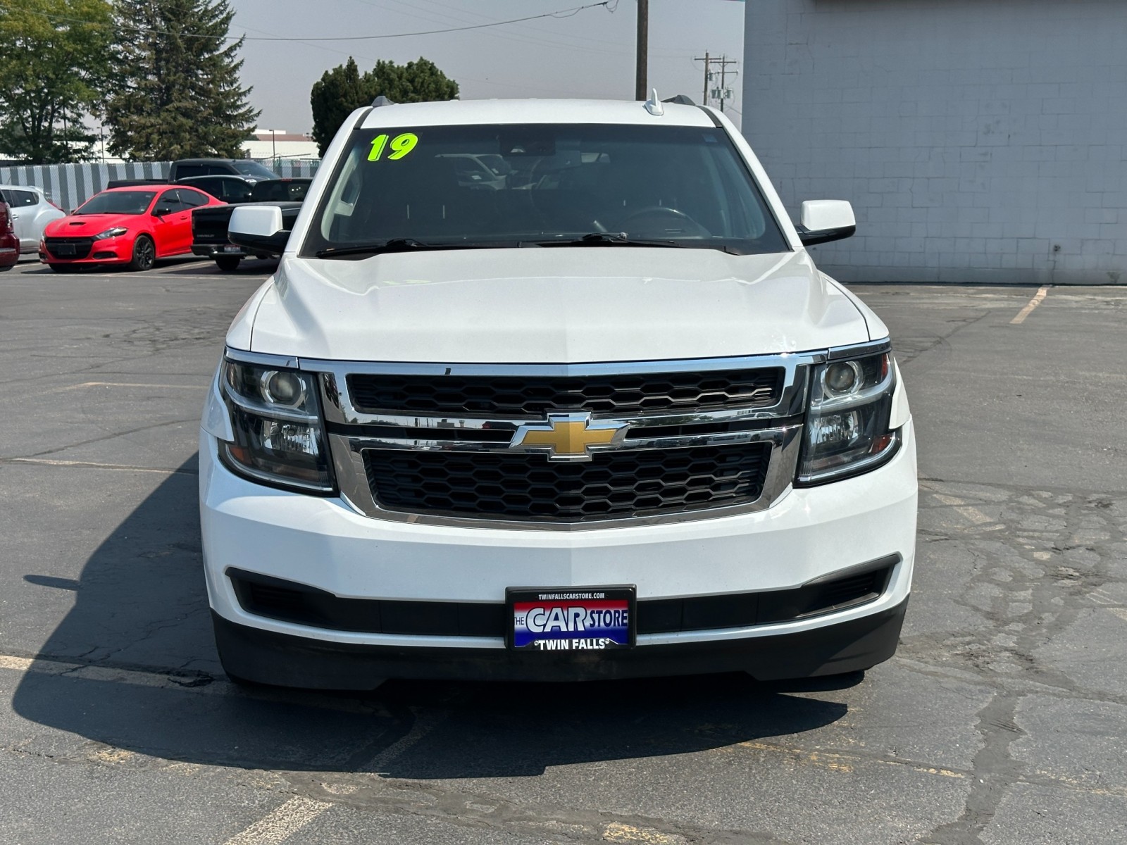 2019 Chevrolet Suburban LT 2