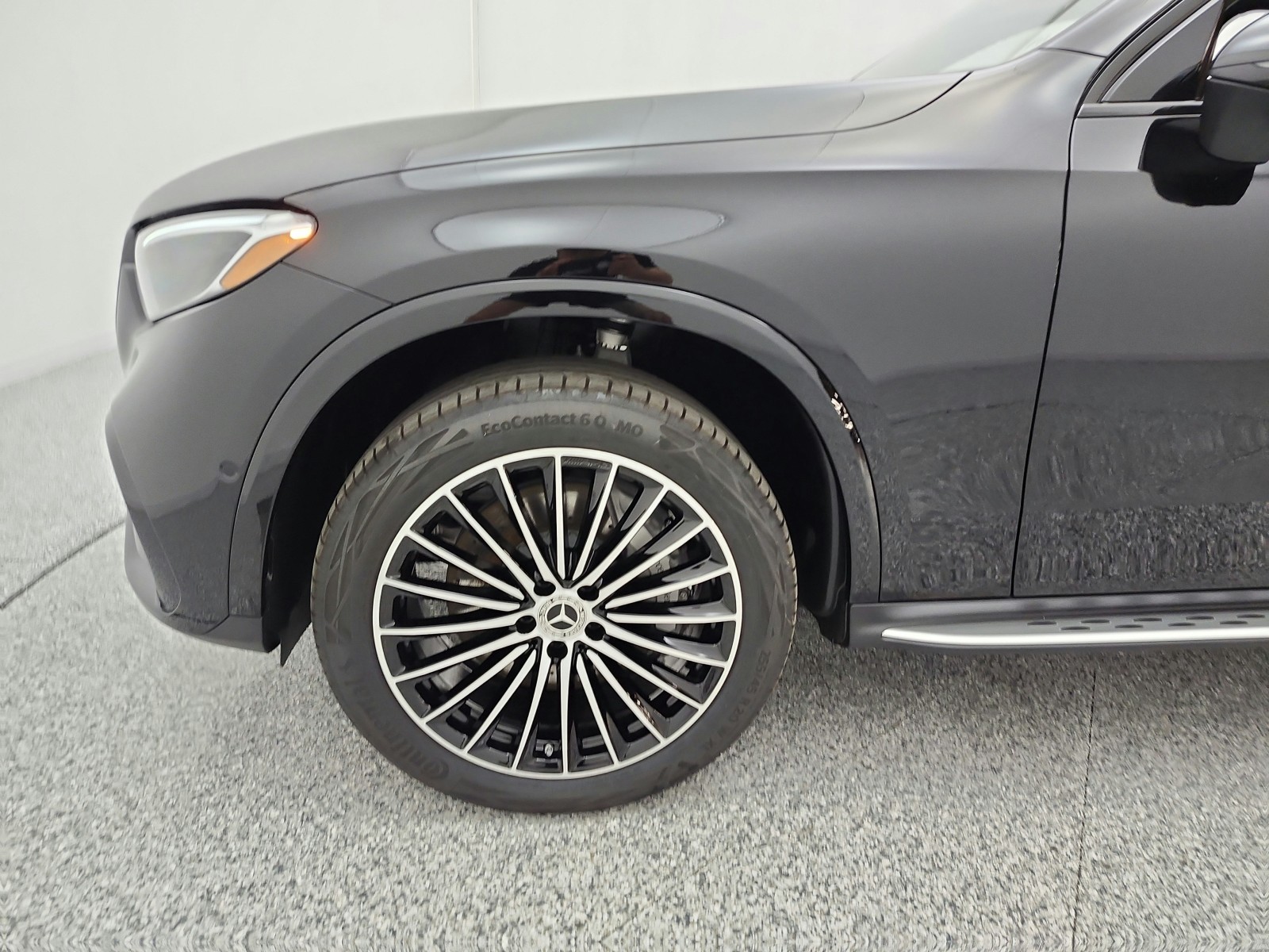 New 2026 Black Mercedes-Benz GLC 300 SUV image 13