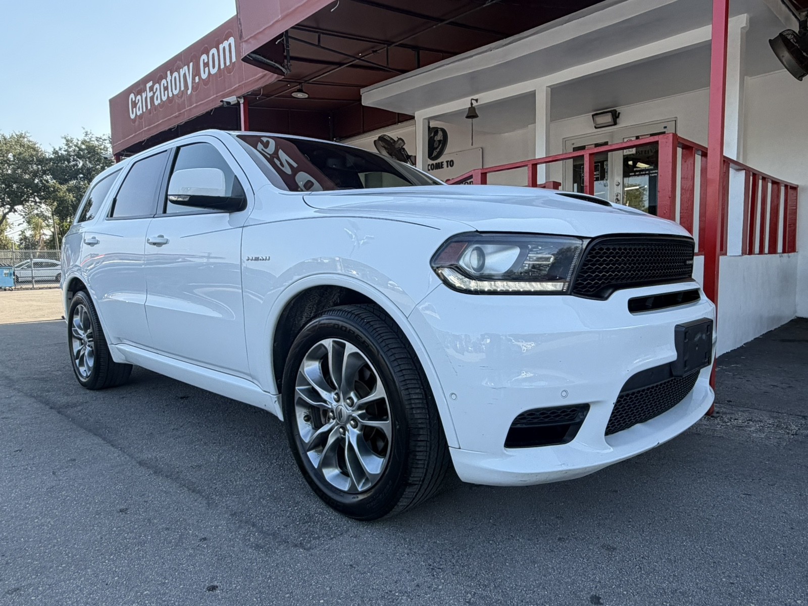 View vehicle photo 7