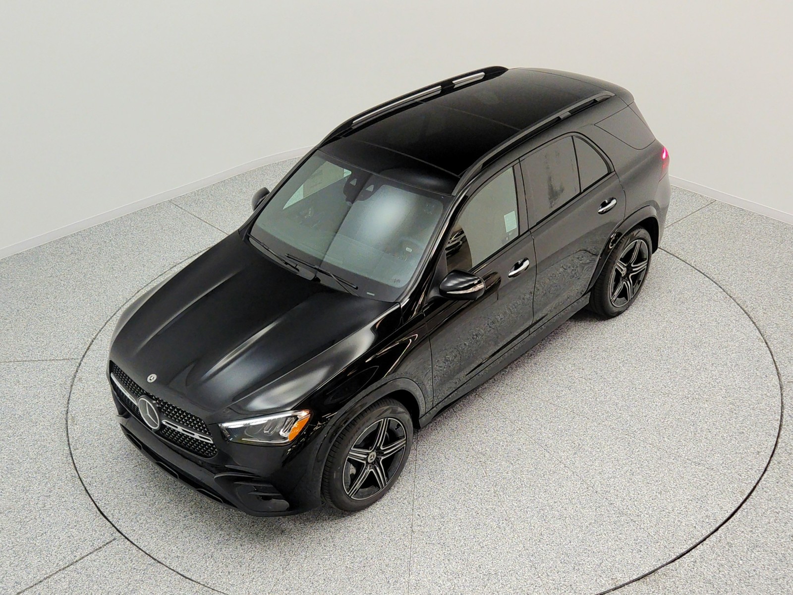 New 2026 Black Mercedes-Benz GLE 580 4MATIC® SUV image 16