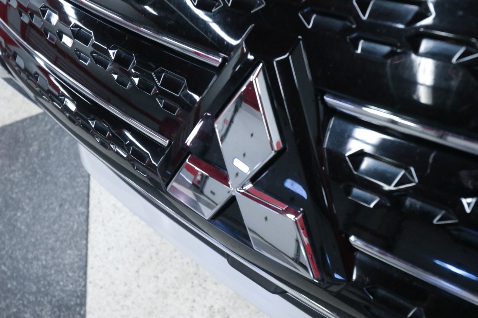 Used Car 2024 Mitsubishi Outlander  Se For Sale Under $25,000 In Austin, Texas