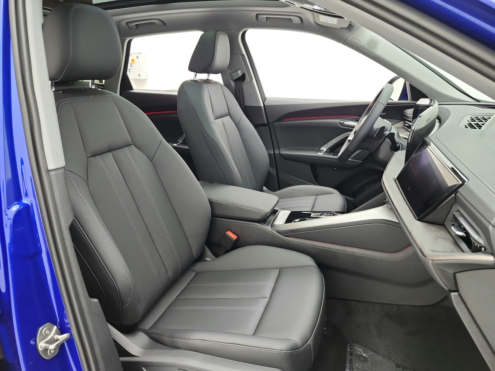 New 2026 Ultra Blue Metallic Audi Premium Plus 2.0 TFSI quattro image 14