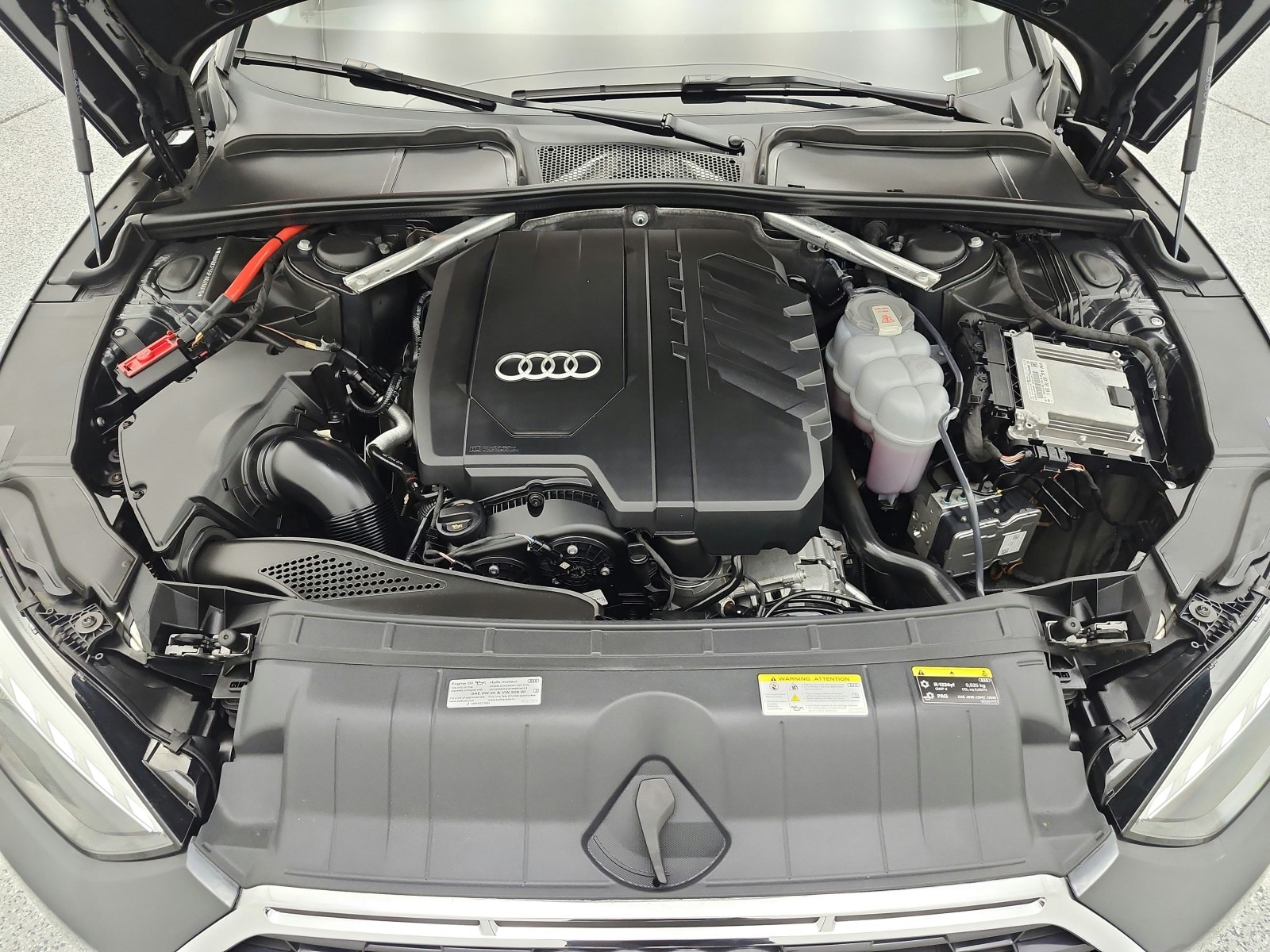Used 2023 Manhattan Gray Metallic Audi Premium image 17