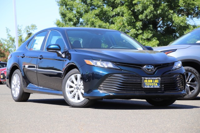 New 2020 Toyota Camry LE