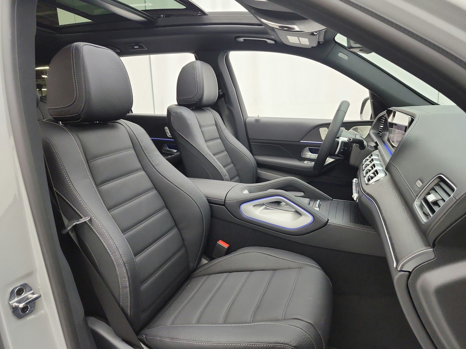 New 2026 MANUFAKTUR Alpine Grey Mercedes-Benz GLS 450 4MATIC® SUV image 15
