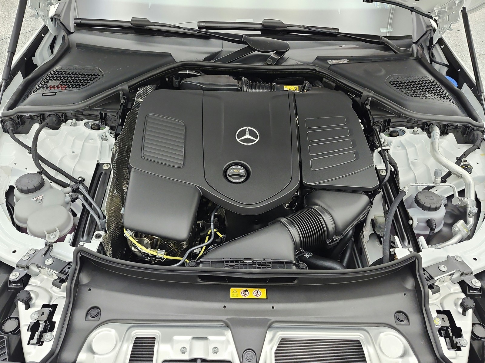 New 2027 Polar White Mercedes-Benz E 350 RWD Sedan image 12