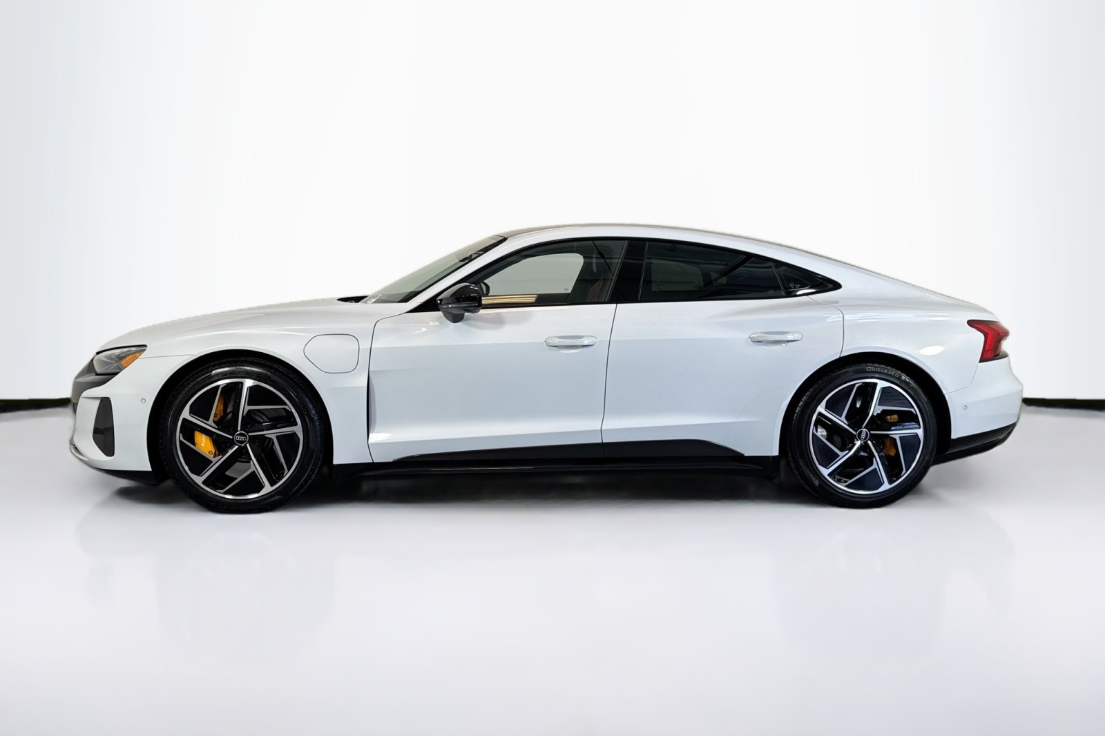 Used 2024 Suzuka Gray Metallic Audi  image 8