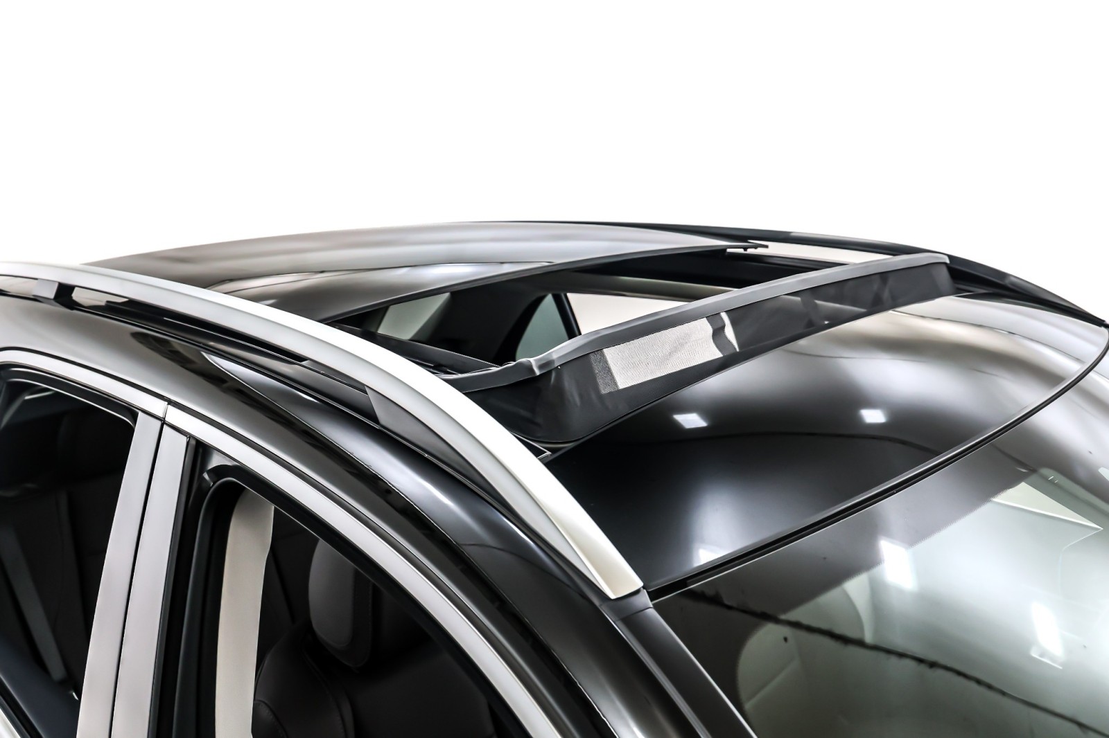 Certified Used 2023 Black Mercedes-Benz GLE 450 4MATIC® SUV image 25