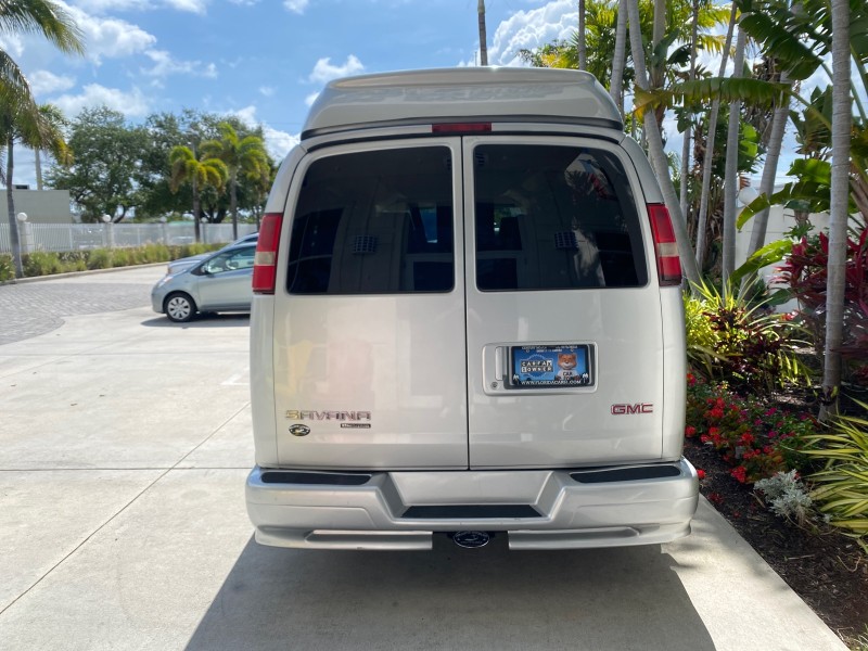 2013 GMC SAVANA HI TOP CONVERSION HANDICAP LIFT LOW MILES 24,857 in , 