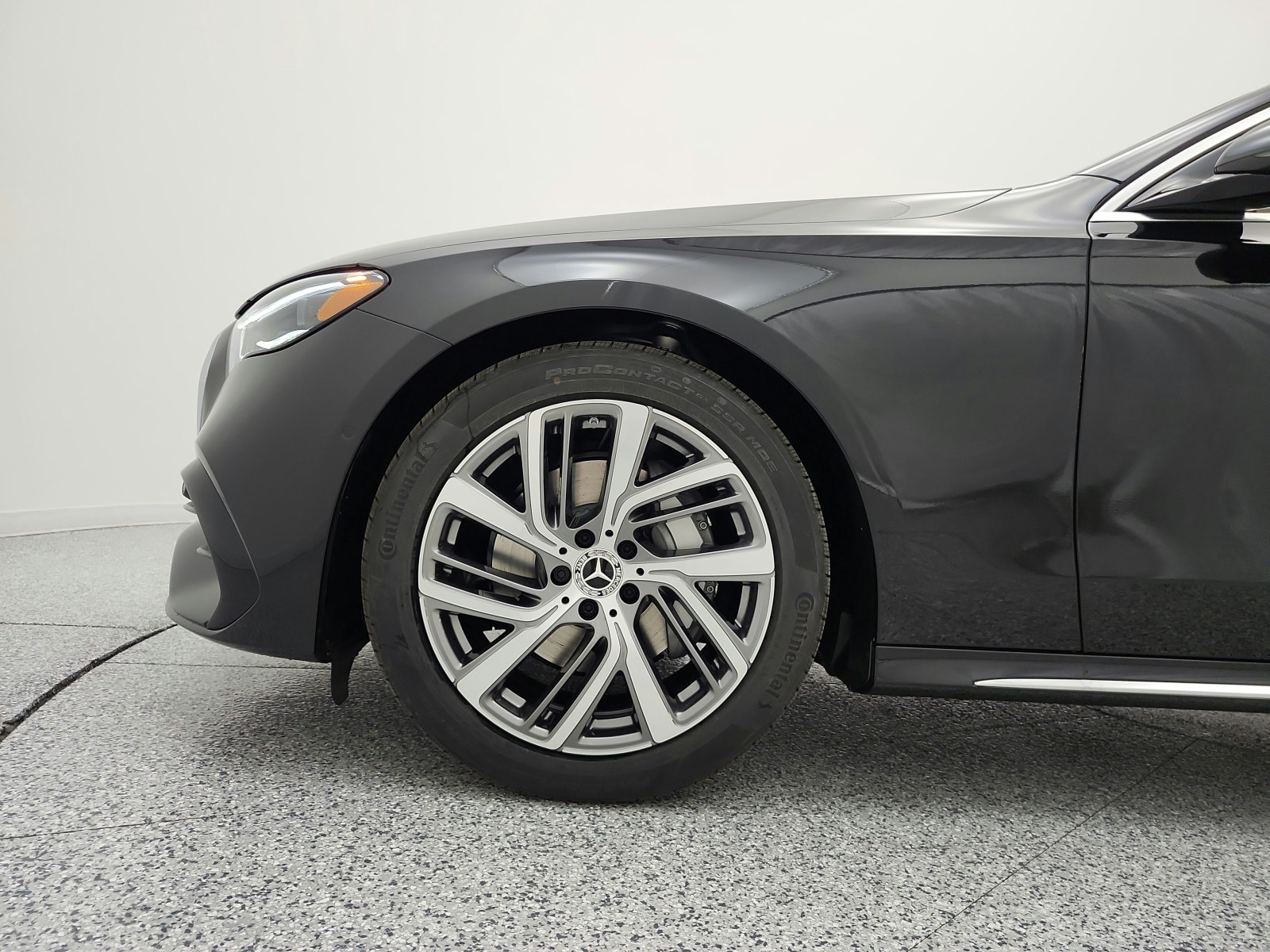 New 2027 Black Mercedes-Benz E 350 RWD Sedan image 13