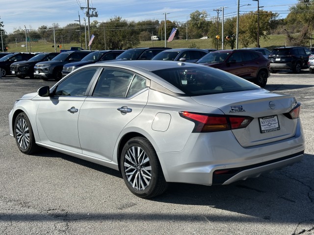 2023 Nissan Altima 2.5 SV 5