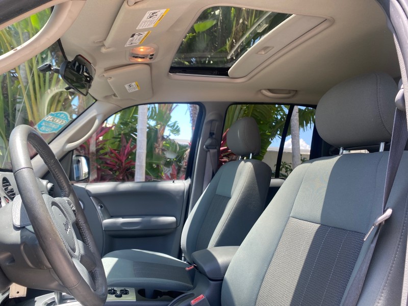 2006 Jeep Liberty 4WD Limited LOW MILES 75,410 in , 