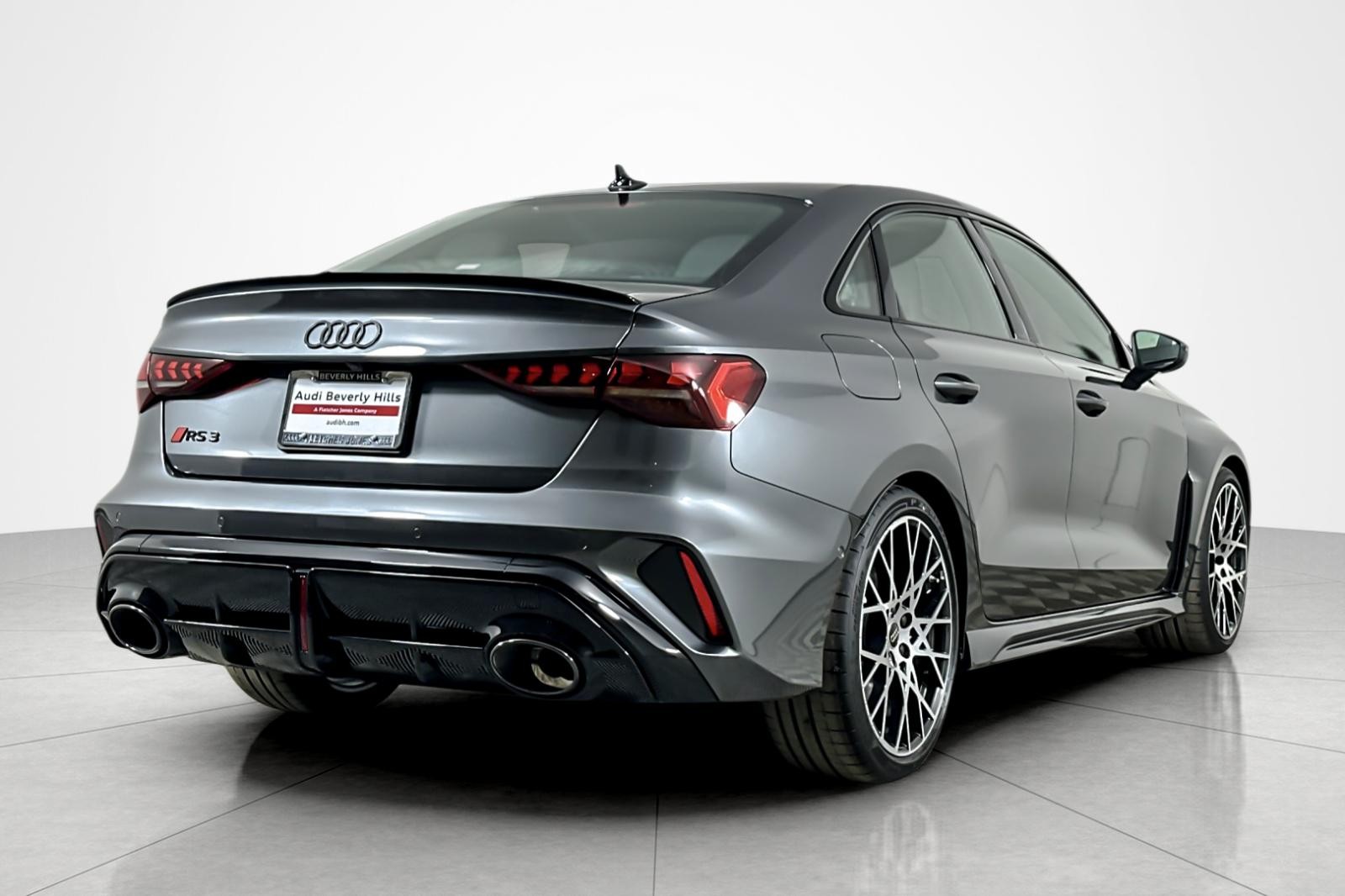 New 2026 Daytona Gray Pearl Effect Audi quattro image 6