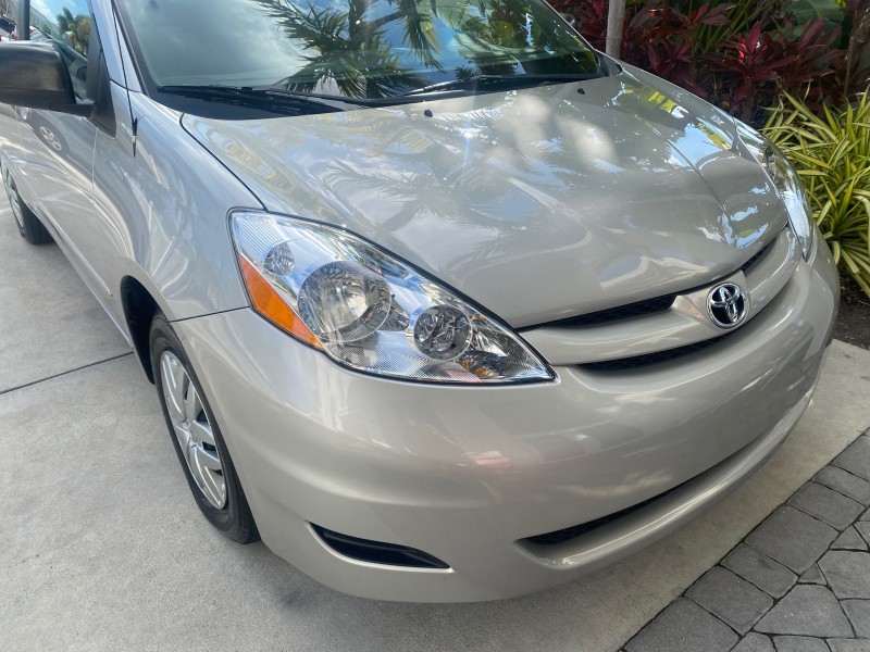 2010 Toyota Sienna LE LOW MILES 41,871 1 OWNER 7 PASSENGER in , 