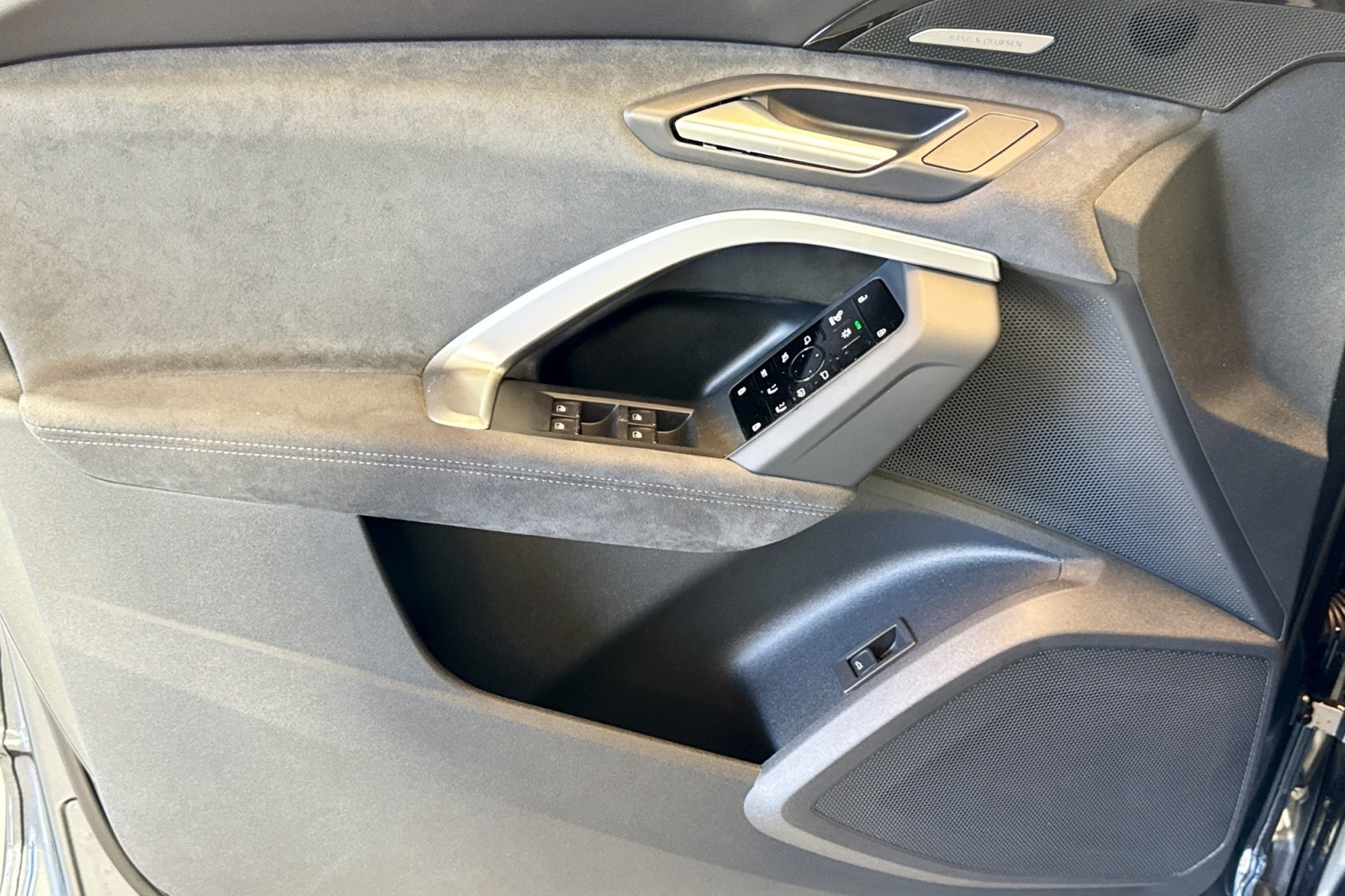 New 2025 Daytona Gray Pearl Effect Audi Premium Plus 3.0 TFSI quattro image 15