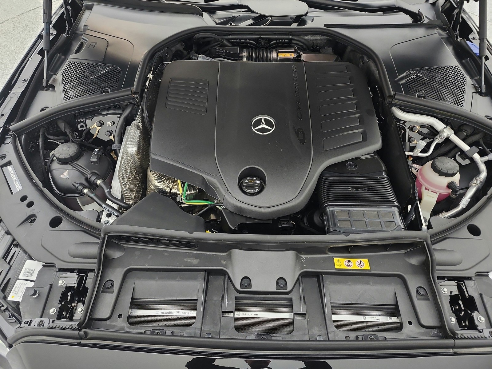 New 2026 Obsidian Black Metallic Mercedes-Benz S 500 image 12