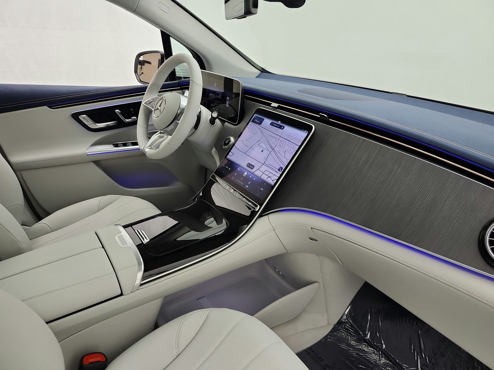 New 2026 Polar White Mercedes-Benz EQE 320+ image 13