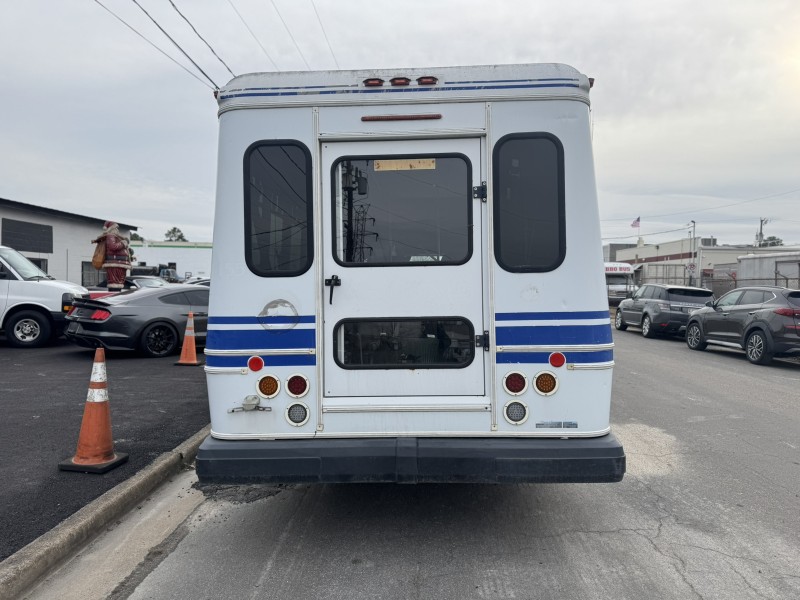 2009 Ford E 350 Wheelchair Capable Bus  in , 