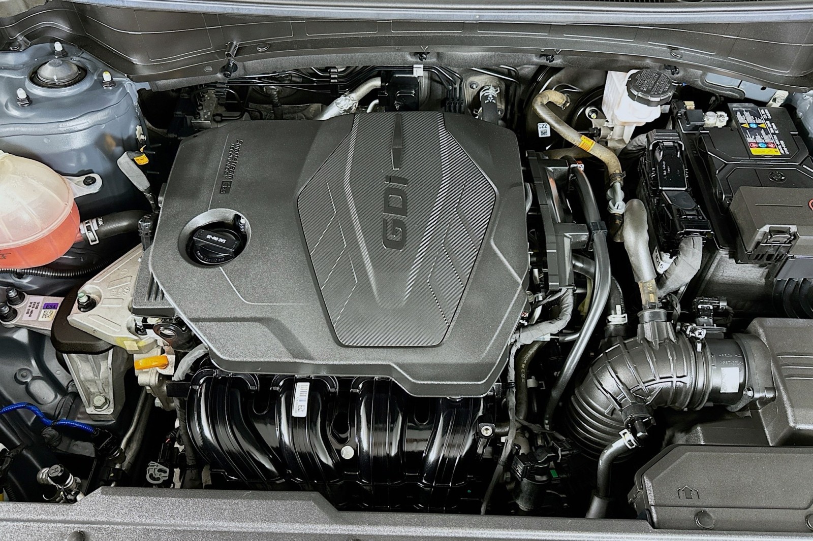 Used 2023 Gravity Gray Kia LX image 13