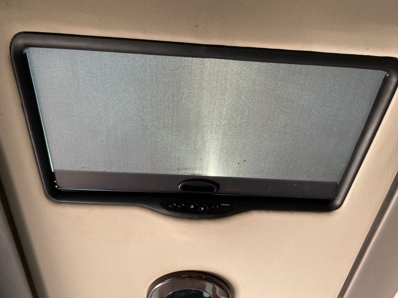 2013 GMC SAVANA HI TOP CONVERSION HANDICAP LIFT LOW MILES 24,857 in , 