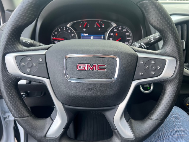 2022 GMC Terrain SLE 3