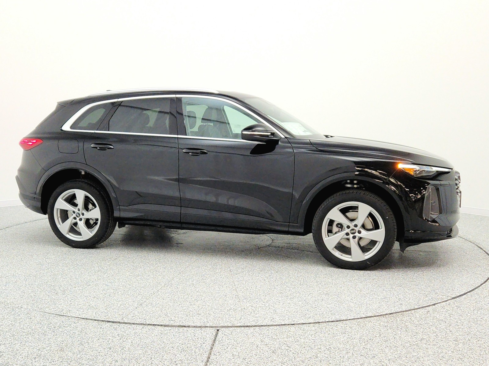 New 2026 Mythos Black Metallic Audi Premium Plus 2.0 TFSI quattro image 4