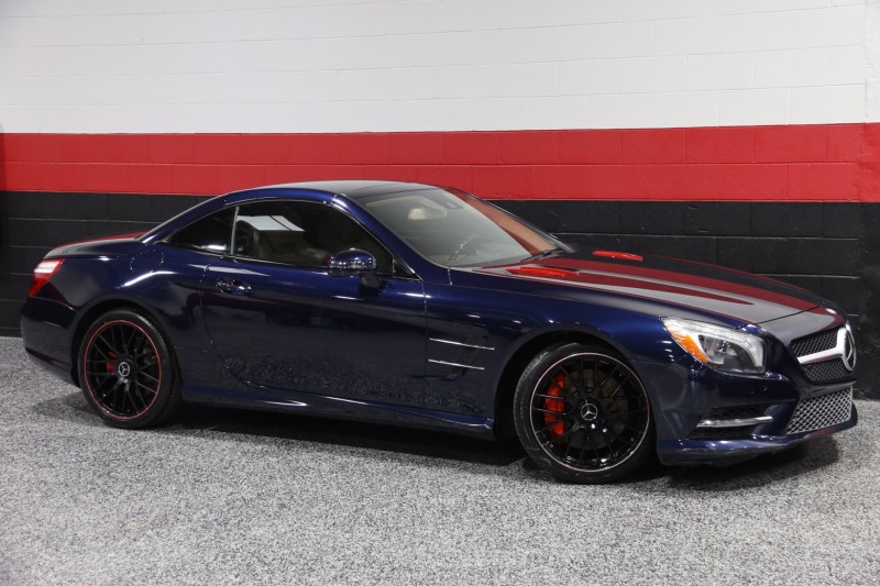 2013 Mercedes-Benz SL 550 AMG Sport 2dr Roadster in , 