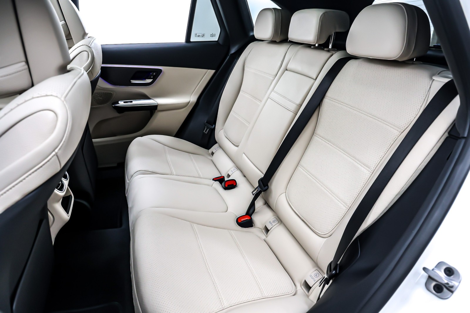 New 2026 Polar White Mercedes-Benz GLC 300 SUV image 8