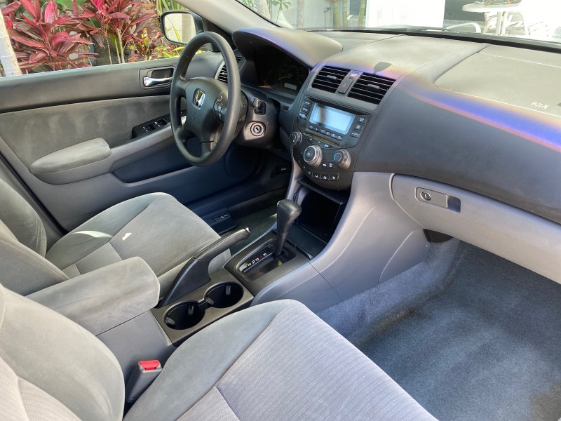 2004 Honda Accord Sdn LX LOW MILES 68,079 in , 