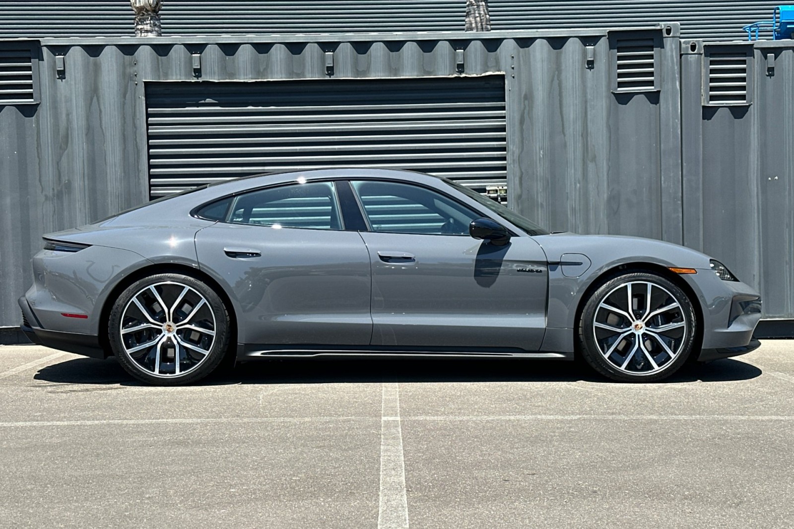 New 2026 Slate Grey Neo Porsche Black Edition image 9