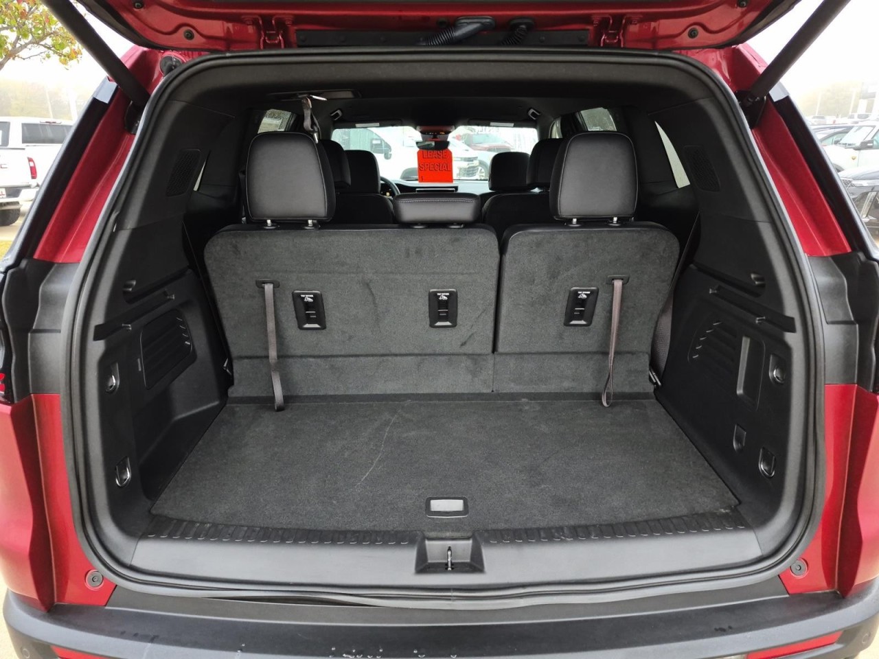 View vehicle photo 7